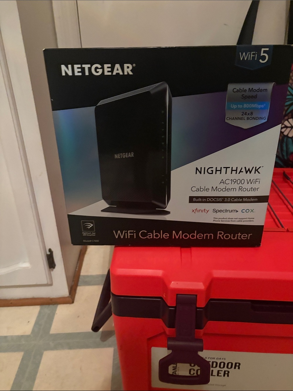 NETGEAR Nighthawk AC1900 WiFi Cable Modem Router - Black - Picture 2 of 4